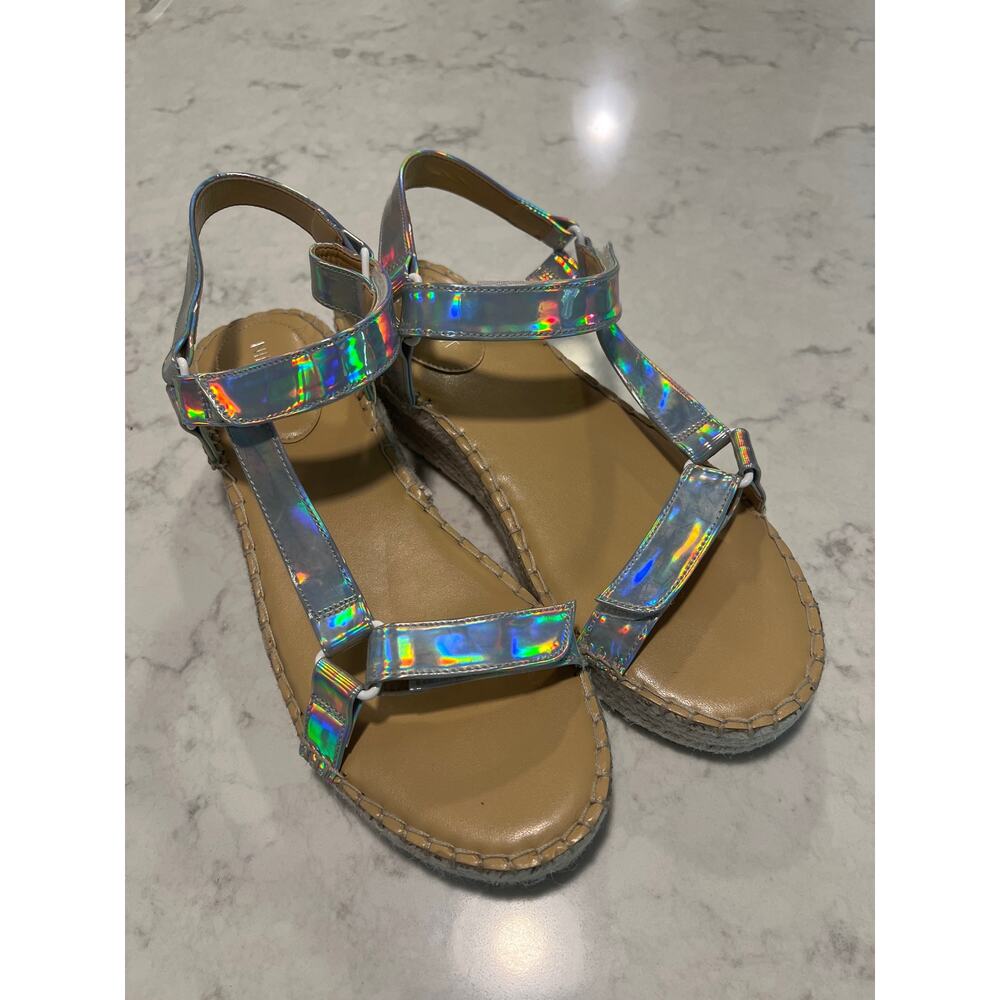 Nine West Women’s Glampin Wedge Espadrille Casual Sandals Size 9.5 Beige Silver
